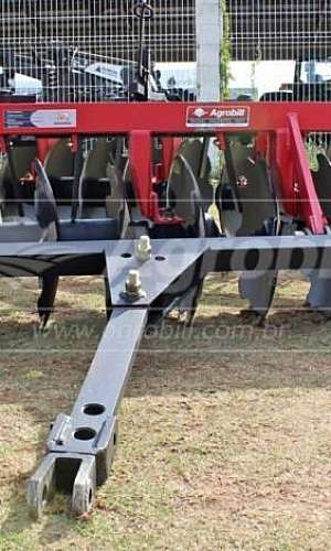 Venda de implementos agrícolas Venda de implementos agrícolas